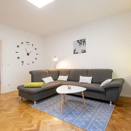 Ferienwohnung Zum Wohlfuehlen Есен Екстериор снимка