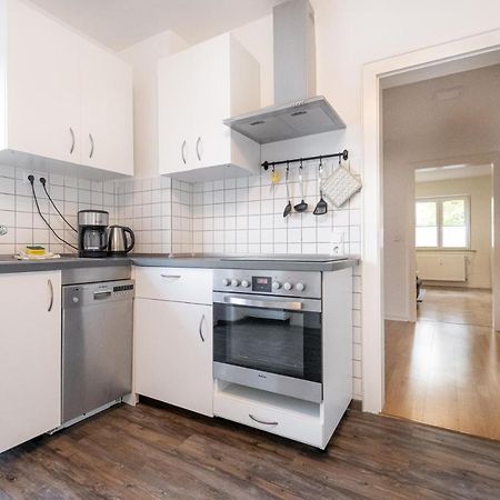 Ferienwohnung Zum Wohlfuehlen Есен Екстериор снимка