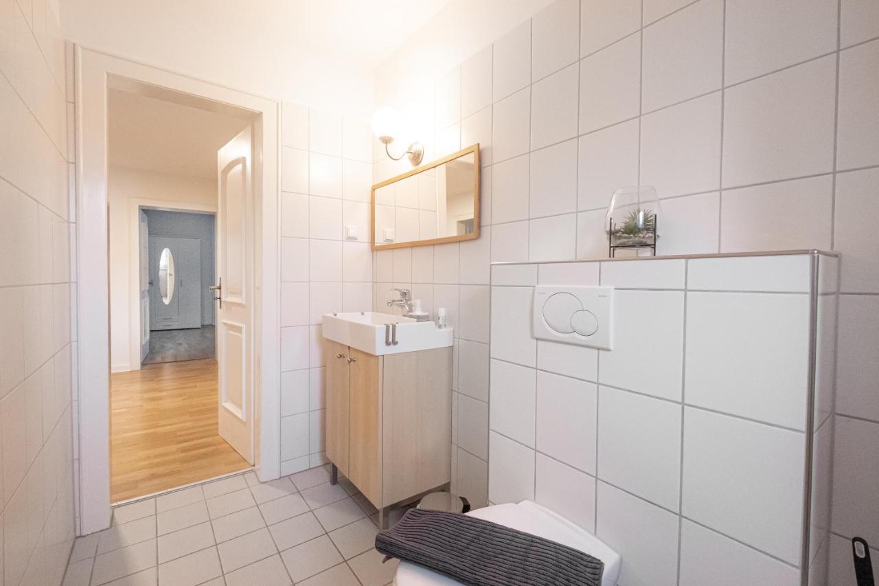 Ferienwohnung Zum Wohlfuehlen Есен Екстериор снимка